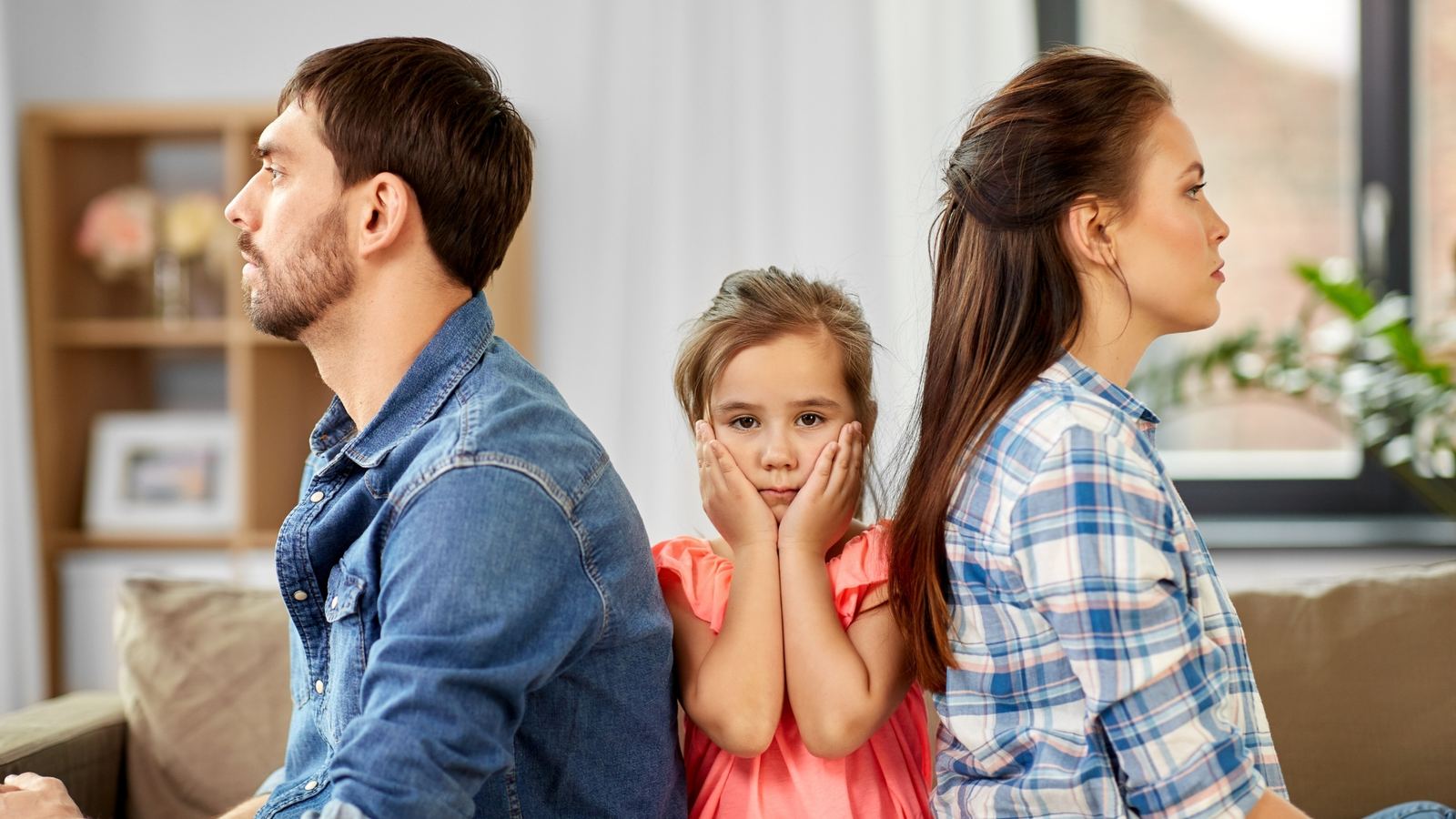 Family Dispute Resolution practitioner working with families